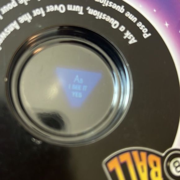 MAGIC 8 BALL 🎱 - Picture 4 of 5